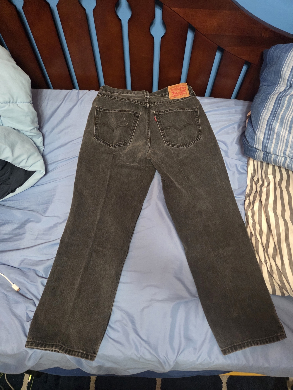 Levi's Men’s Dark Gray Distress Washed Jeans Size 31x30